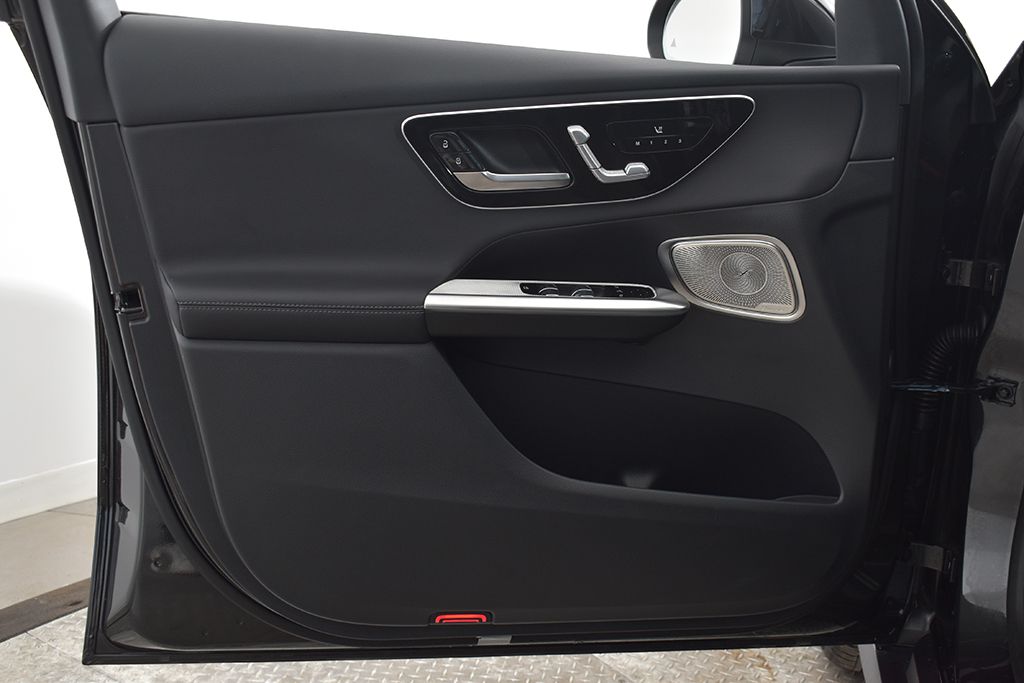 Thumbnail: 2026 Mercedes-Benz GLC - 11