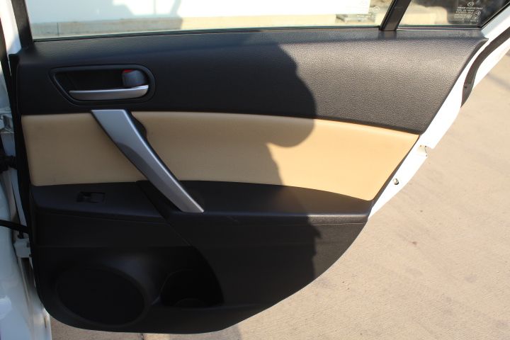 Used Car 2013 Mazda Mazda3  I Grand Touring For Sale Under $10,000 In Georgetown, Texas
