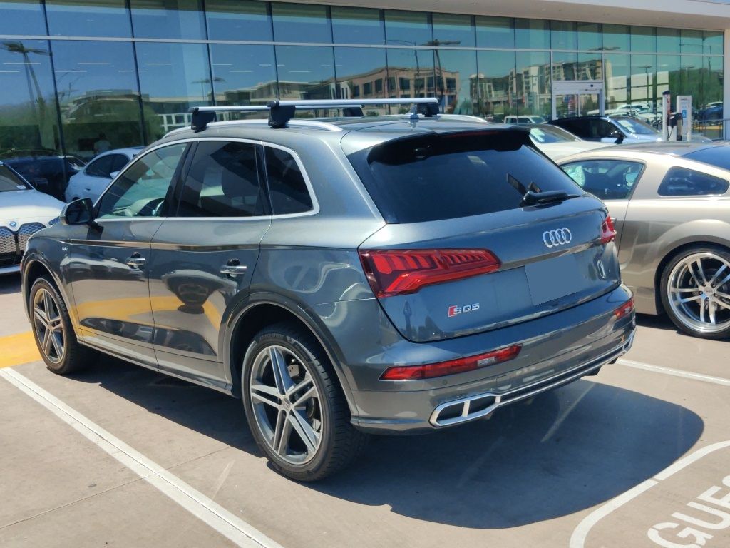Thumbnail: 2018 Audi SQ5 - 3