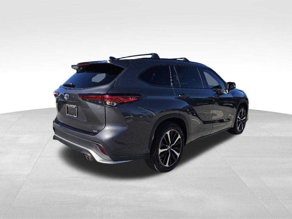 2021 Toyota Highlander XSE 4