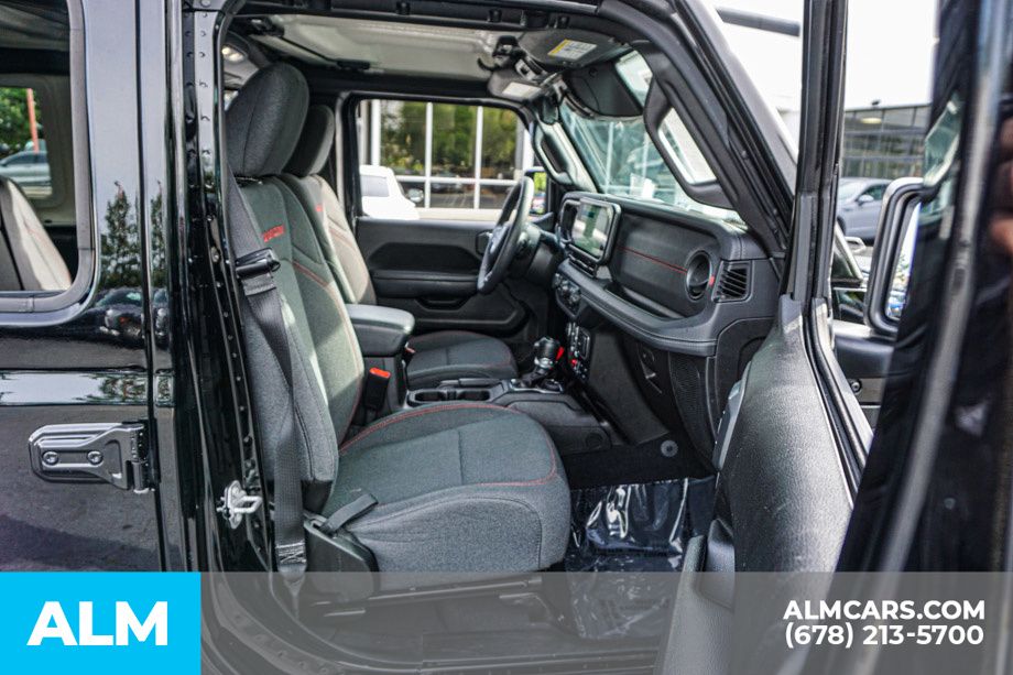 Used 2025 Black Jeep Rubicon image 22