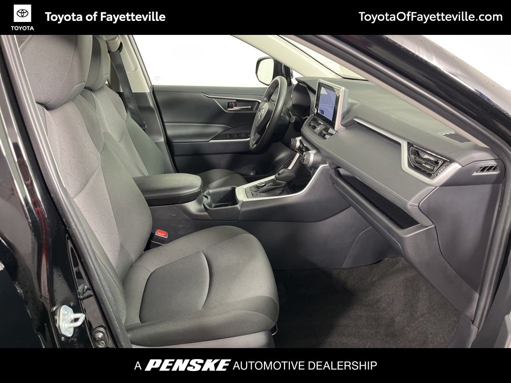 Thumbnail: 2025 Toyota RAV4 - 6