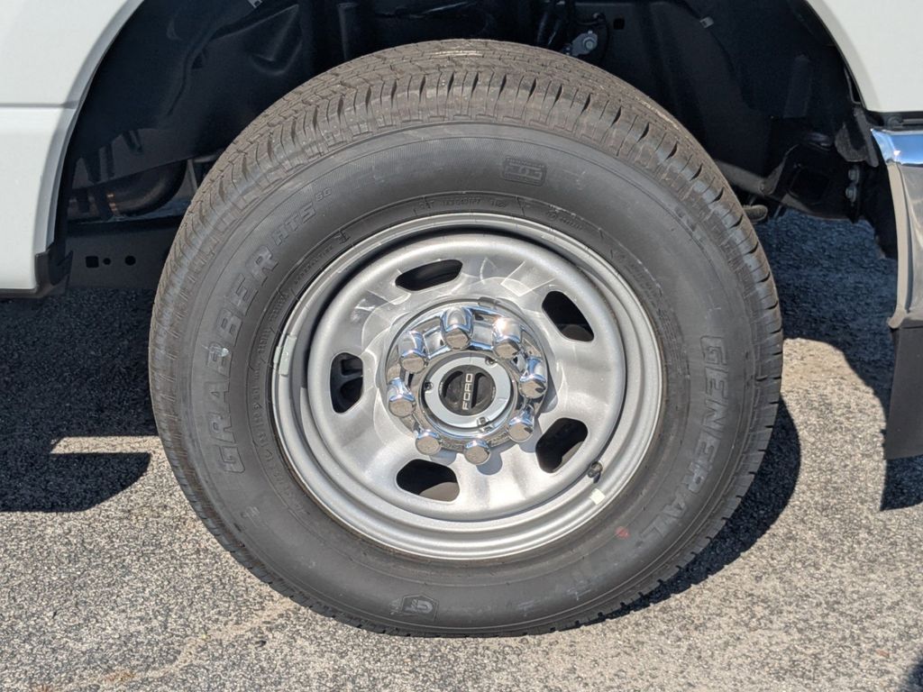 2025 Ford F-350 Chassis XL