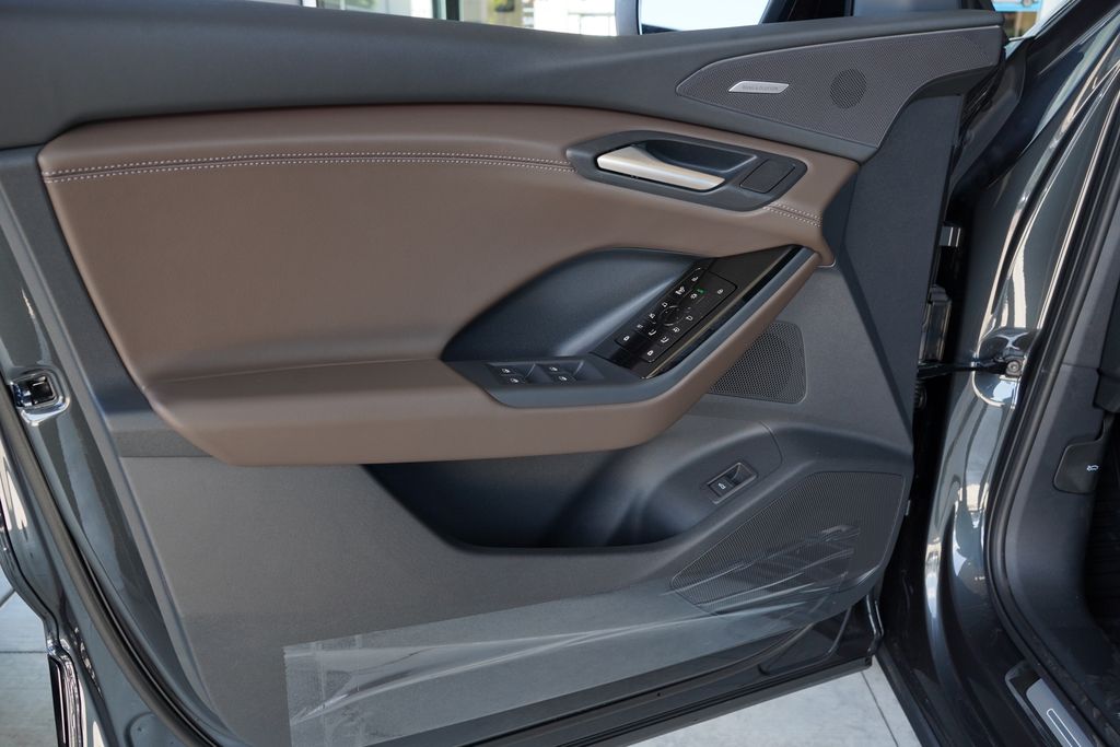 Thumbnail: 2027 Audi Q6 e-tron - 11