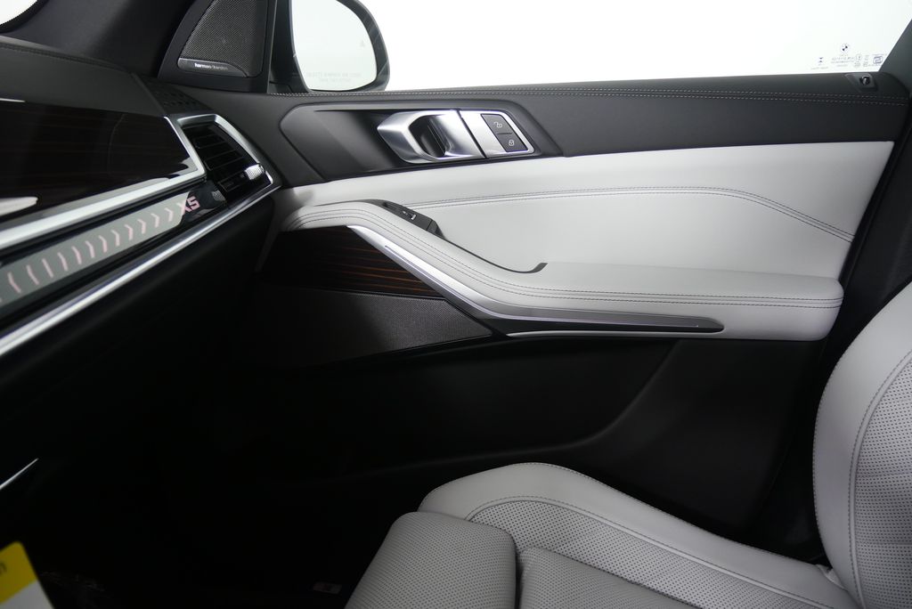 2026 BMW X5 sDrive40i 23