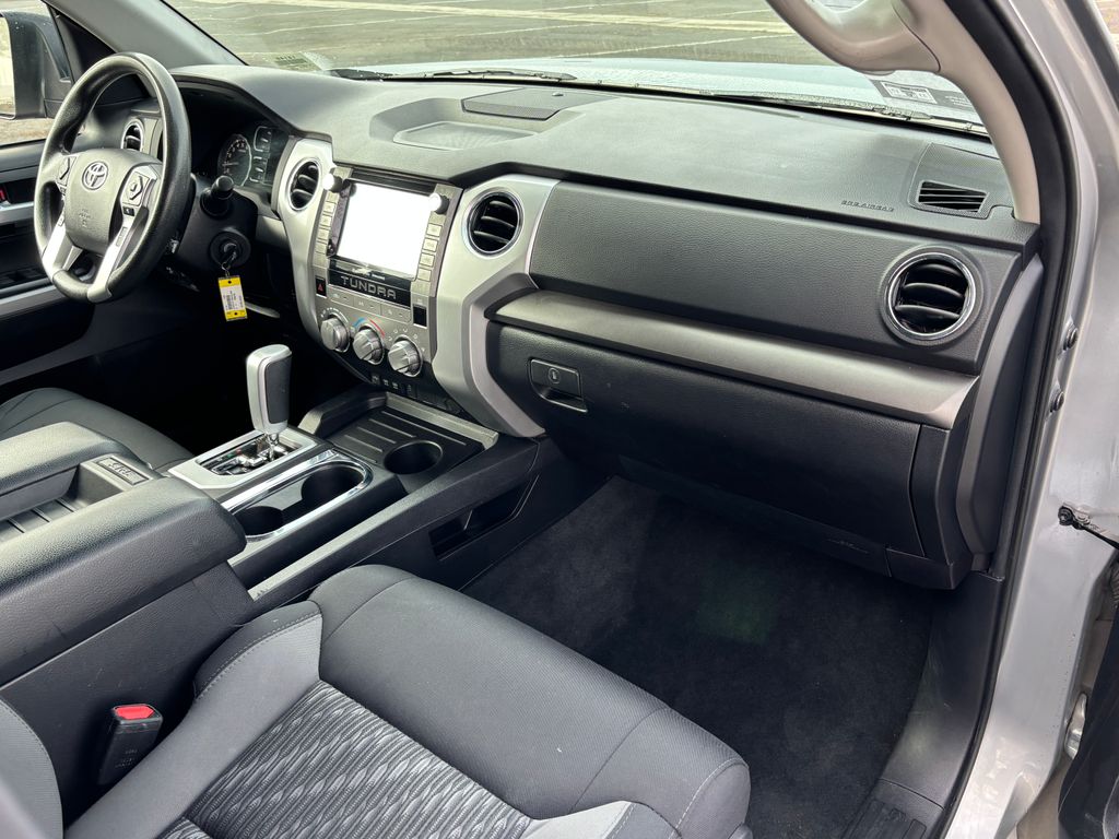 Thumbnail: 2021 Toyota Tundra - 21