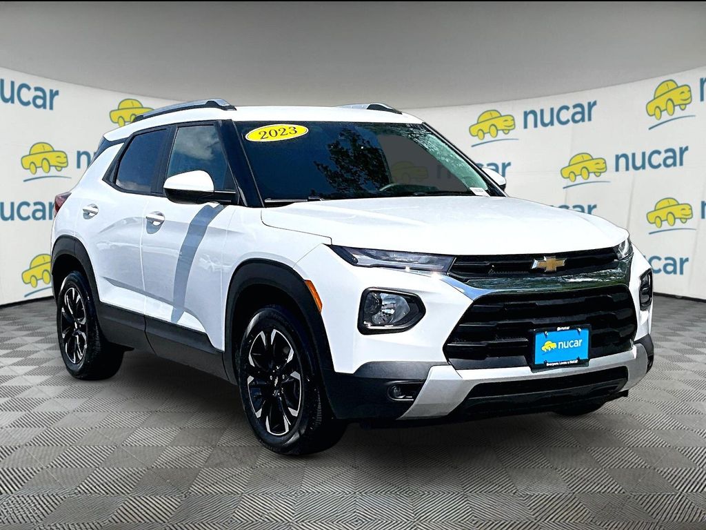 Summit White 2023 Chevrolet Trailblazer LT FWD SUV / Crossover Front-Wheel Drive Continuously Variable Transmission