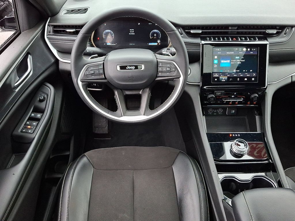 Thumbnail: 2023 Jeep Grand Cherokee - 12