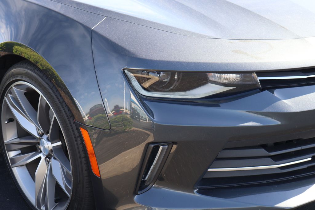 2017 Chevrolet Camaro  4
