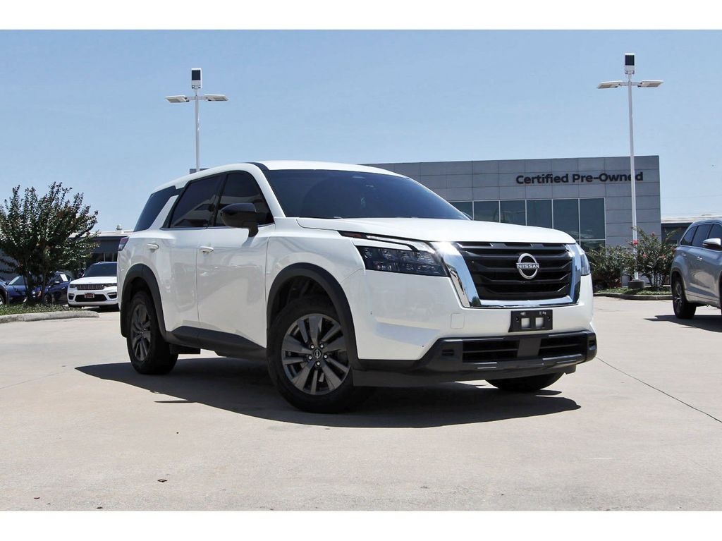 2024 Nissan Pathfinder S White at Community Toyota