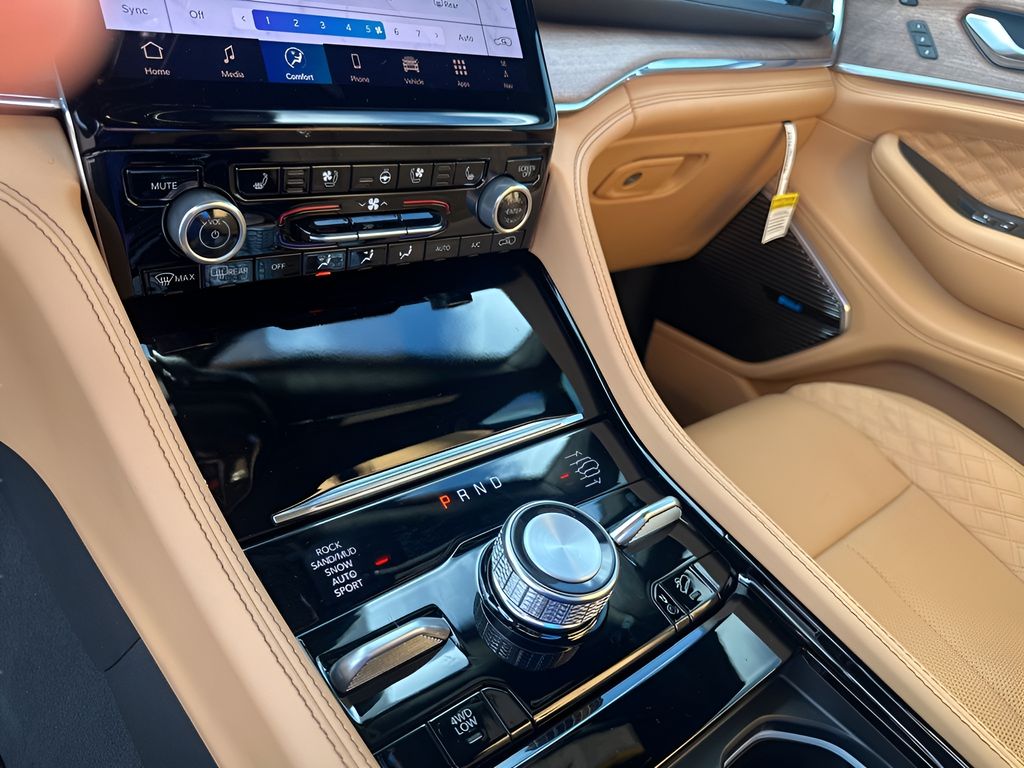 New Car 2025 Jeep Grand Cherokee  Summit For Sale Under $70,000 In Austin, Texas