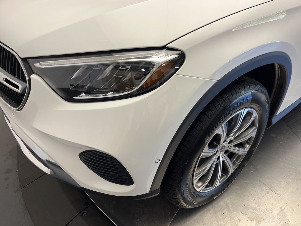 Thumbnail: 2026 Mercedes-Benz GLC - 9