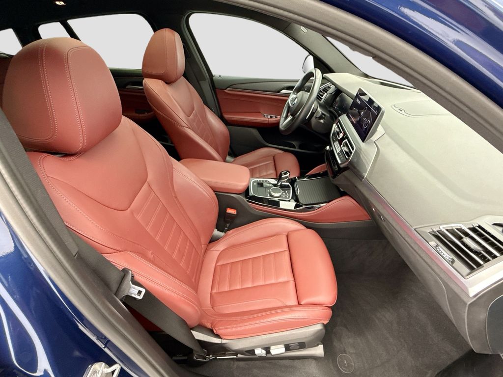 Thumbnail: 2023 BMW X4 - 19