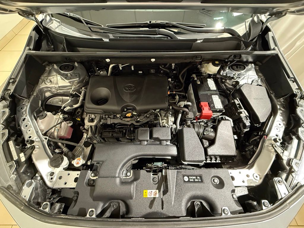 2024 Toyota RAV4 XLE 10
