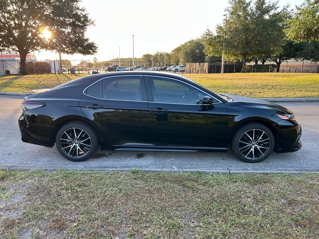 2024 Toyota Camry SE 5