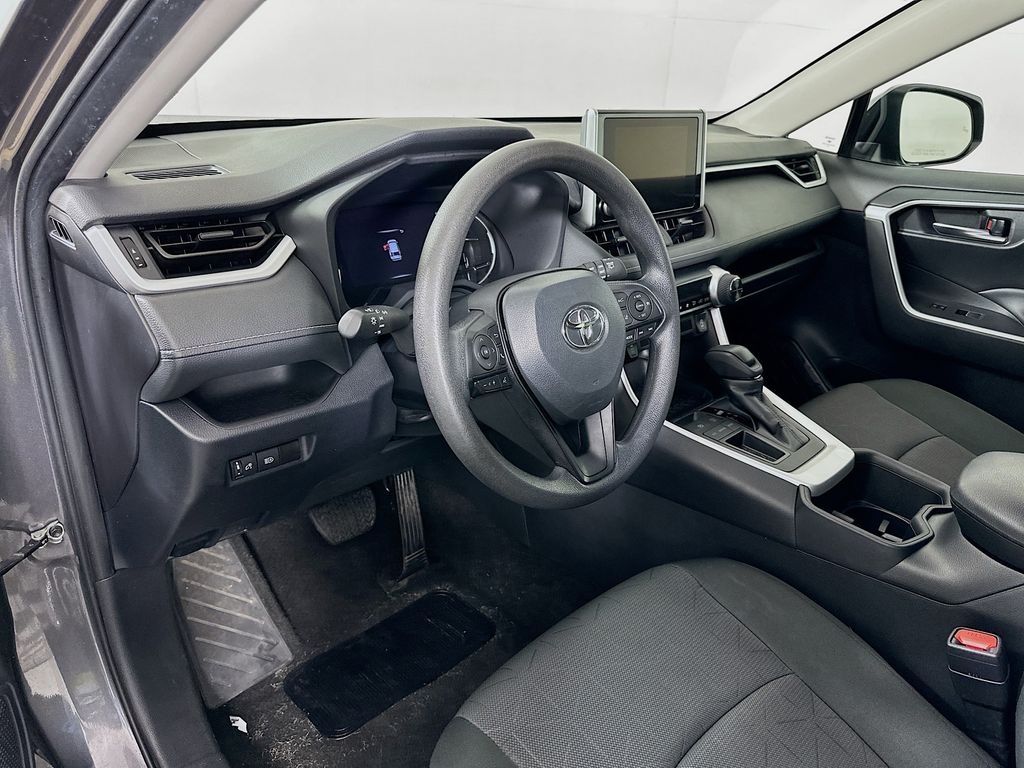 Thumbnail: 2024 Toyota RAV4 - 9