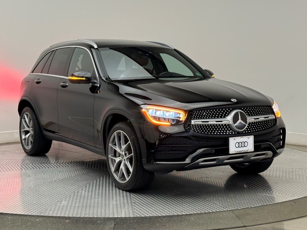 Thumbnail: 2022 Mercedes-Benz GLC - 2