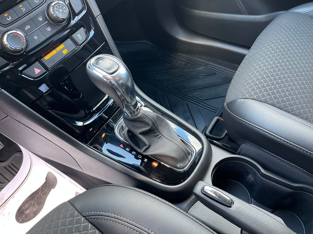 2022 Buick Encore Preferred photo