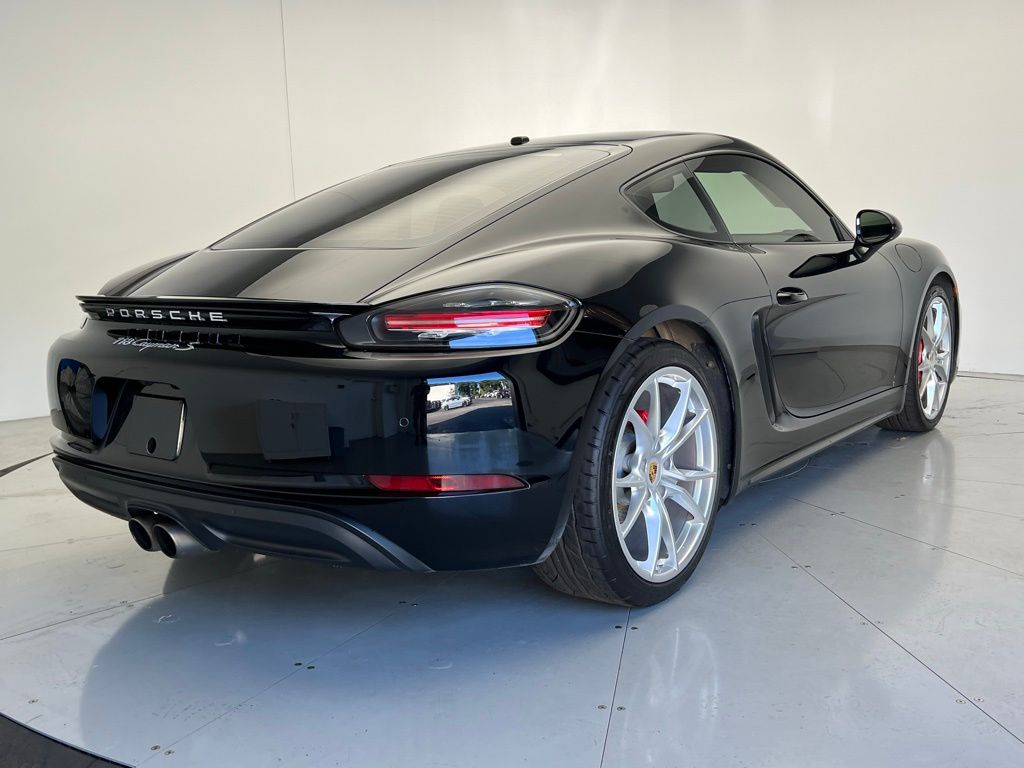 Thumbnail: 2017 Porsche 718 Cayman - 22