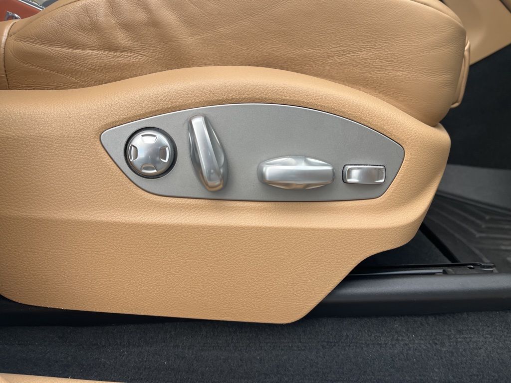 Thumbnail: 2017 Porsche Macan - 11