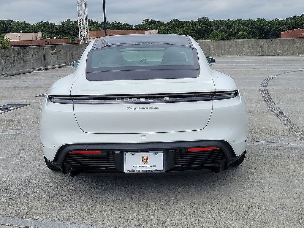 Thumbnail: 2025 Porsche Taycan - 8