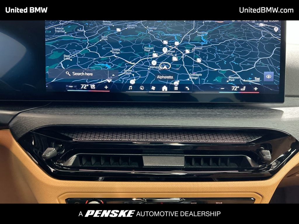 2025 BMW 3 Series 330i 18