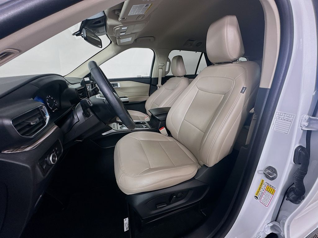 2023 Ford Explorer Limited 19