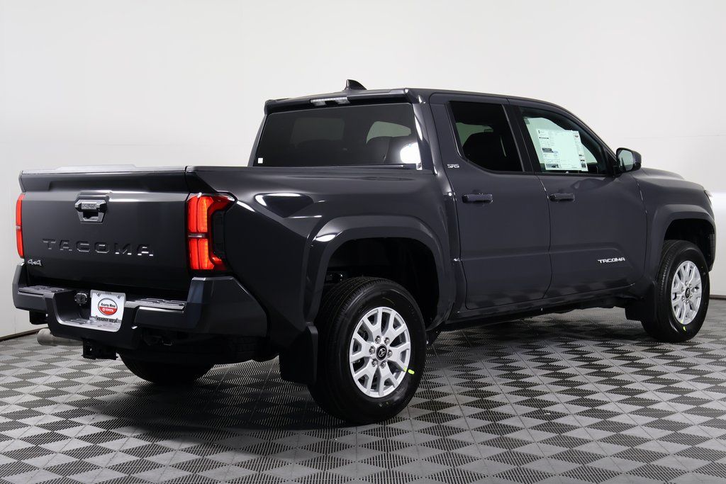Thumbnail: 2025 Toyota Tacoma - 2
