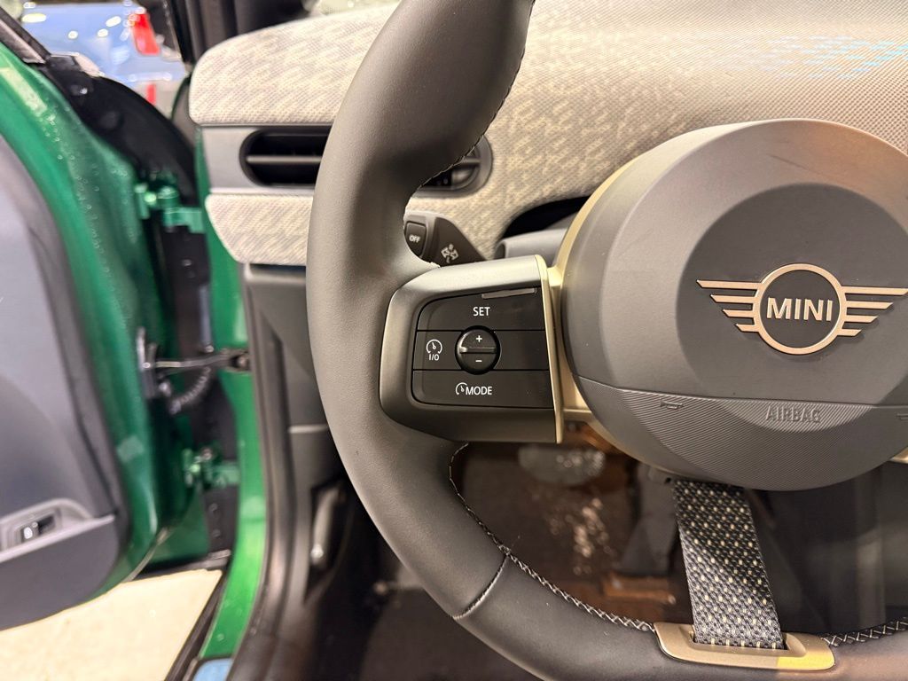 Thumbnail: 2026 MINI Cooper - 13