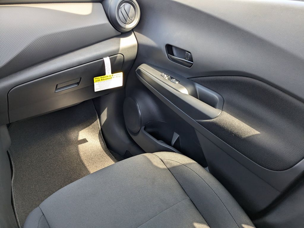 New 2025 Nissan Kicks Play SUV