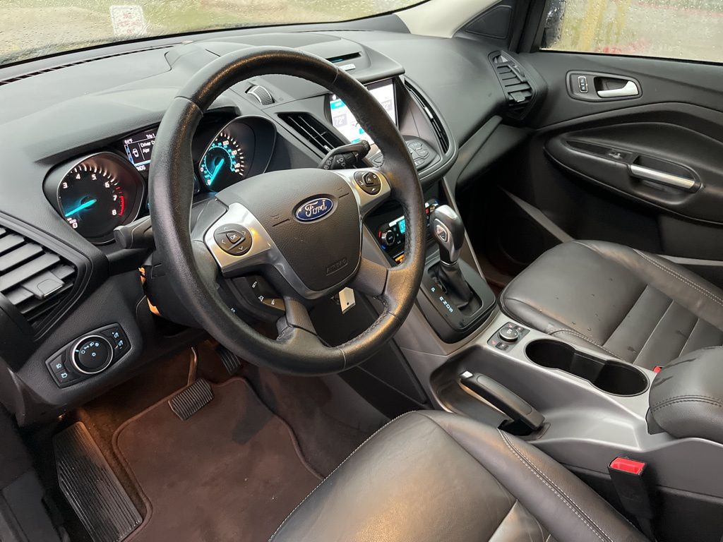 2016 Ford Escape SE 19