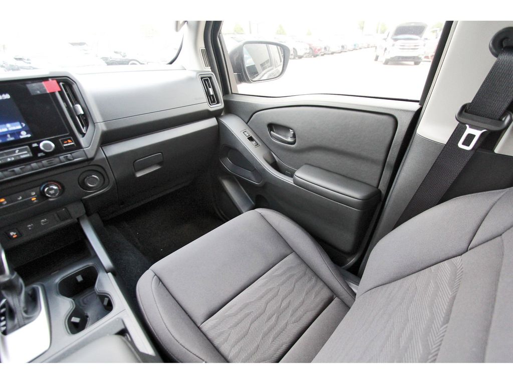 2026 Nissan Frontier S - 5