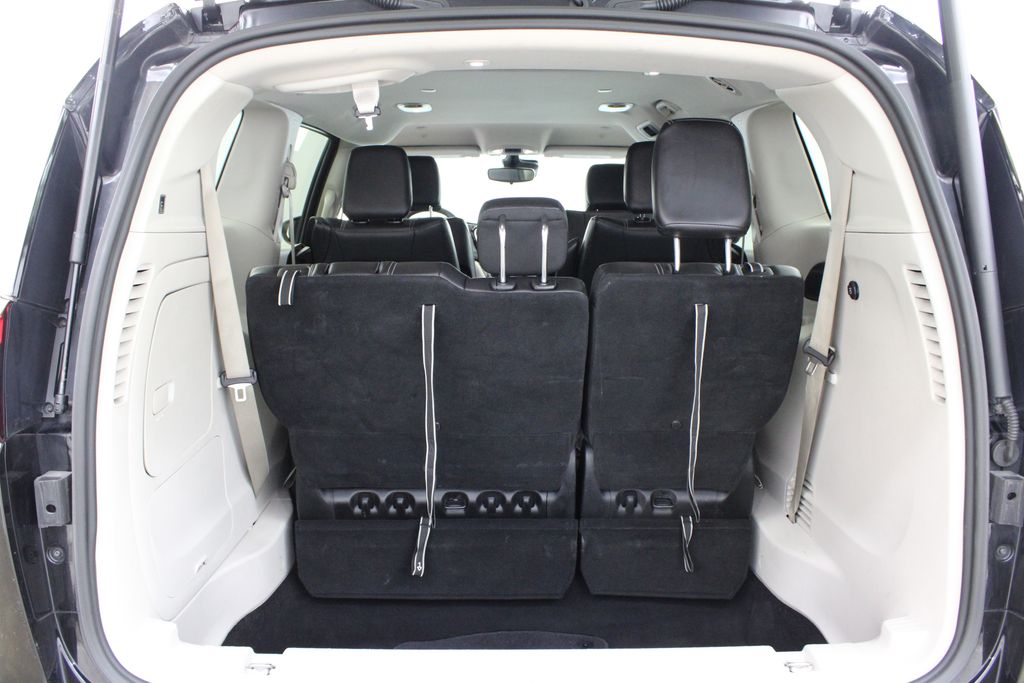 used 2023 Chrysler Pacifica Hybrid car, priced at $24,999