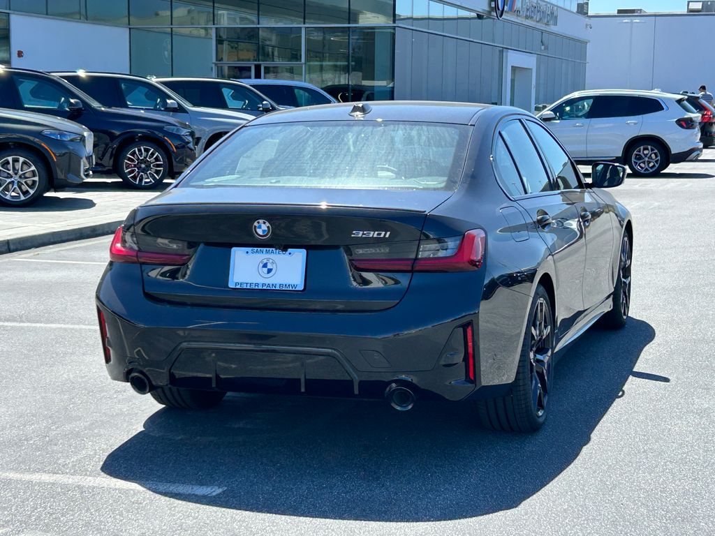 Thumbnail: 2026 BMW 3 Series - 5