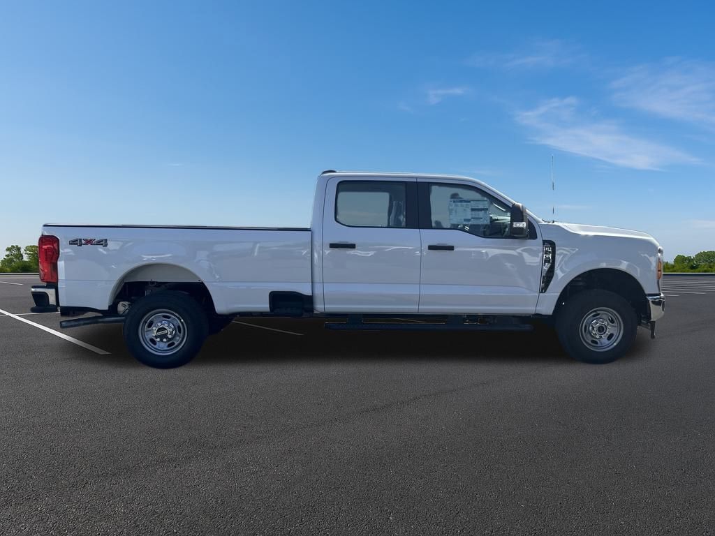 New 2026 Ford Super Duty F-250 Crew Cab 8' Box XL