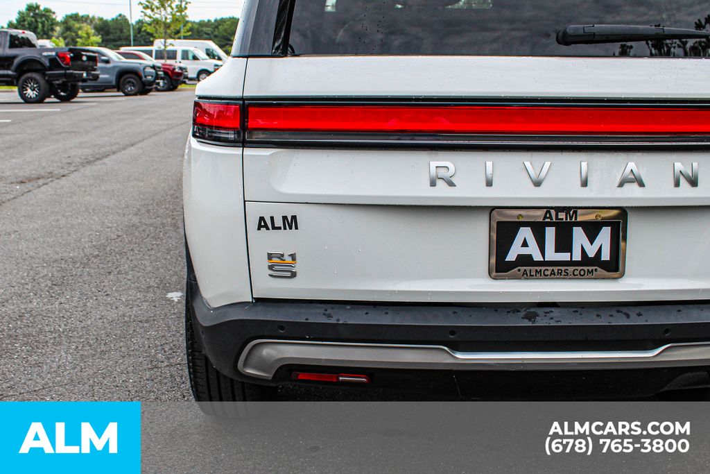 Used 2024 White Rivian Adventure image 12