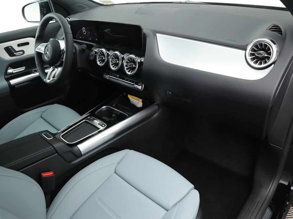 Thumbnail: 2026 Mercedes-Benz GLA - 18