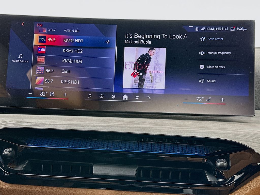 Thumbnail: 2025 BMW i4 - 11