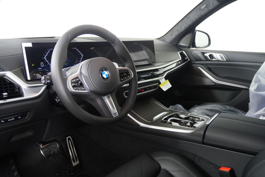 2026 BMW X7 xDrive40i 13