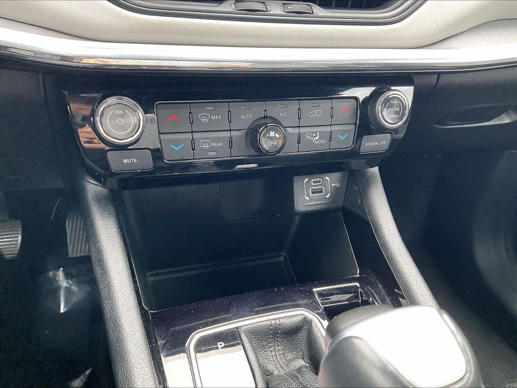2024 Jeep Compass — photo 24
