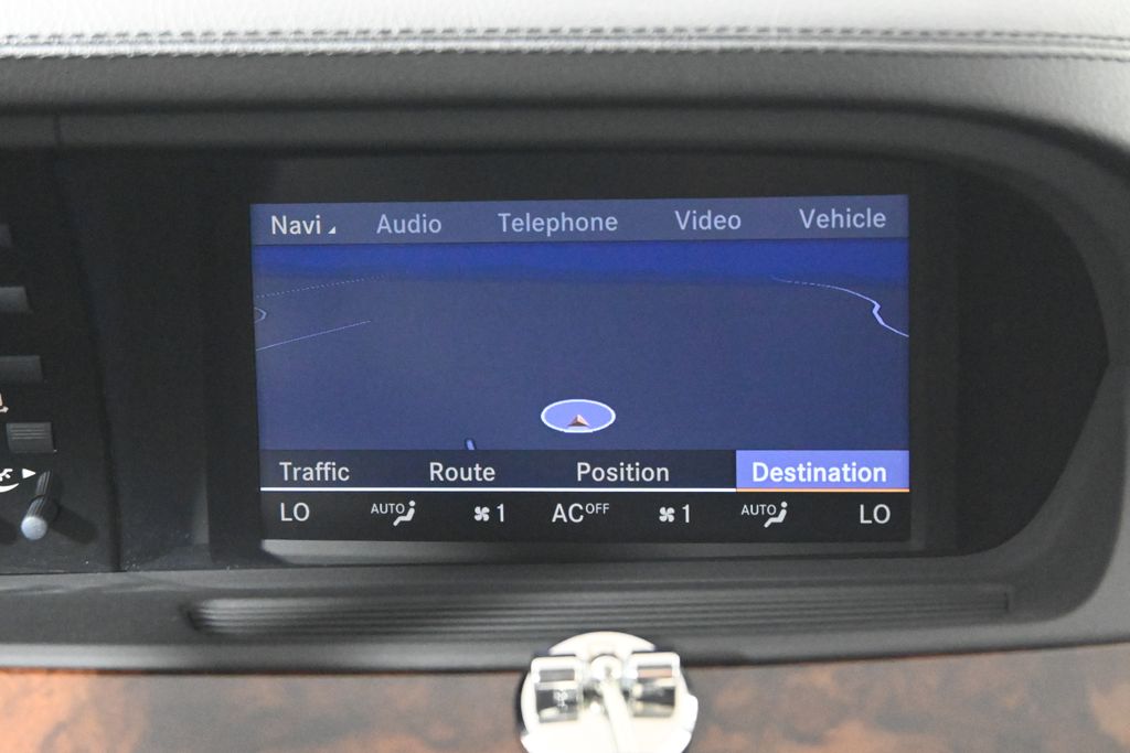 2010 Mercedes-Benz S-Class S 550 21