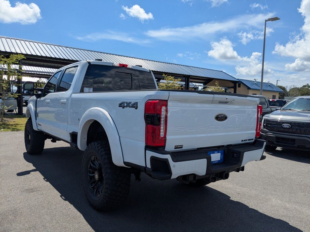 2025 Ford F-250 Black Widow