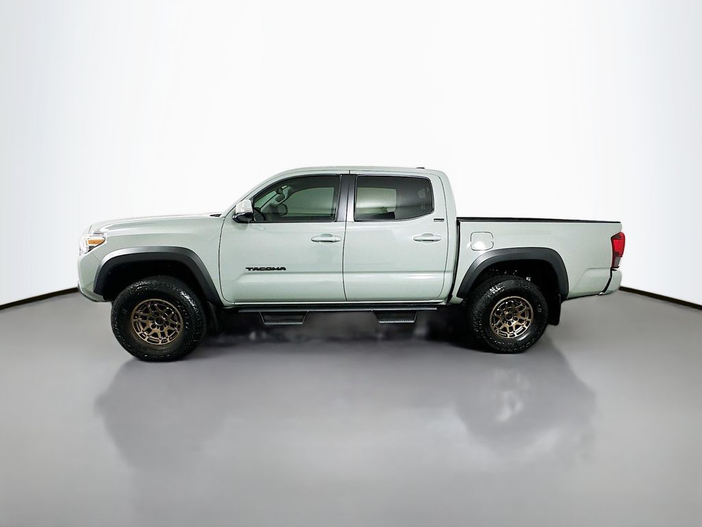 Thumbnail: 2023 Toyota Tacoma - 8