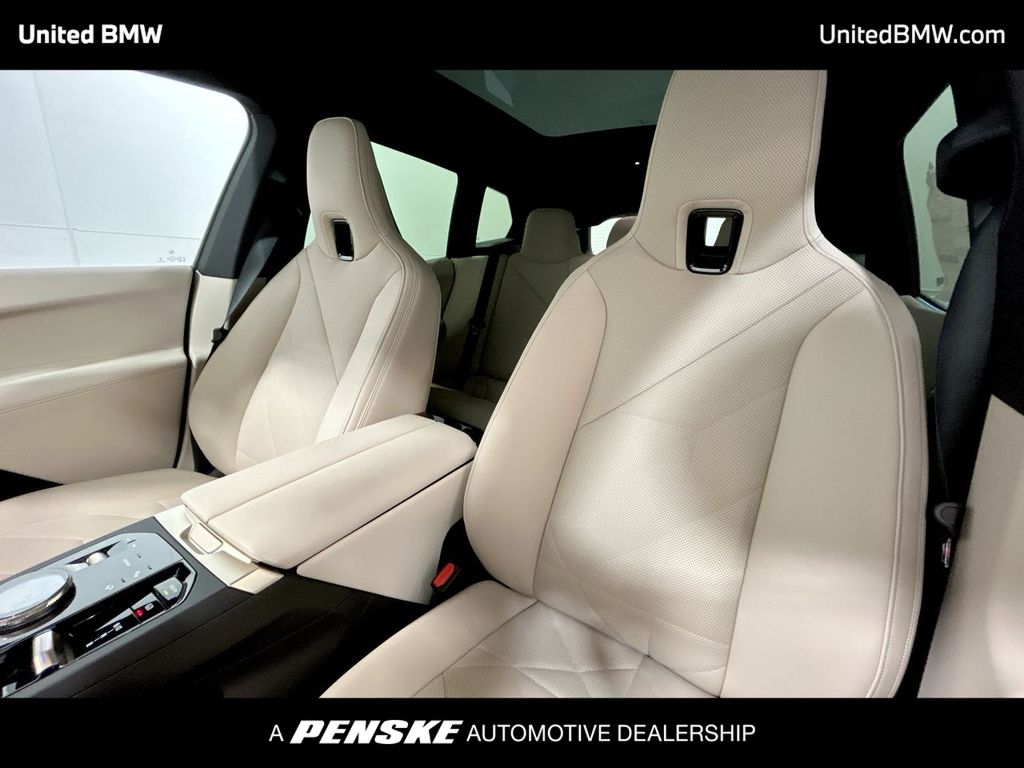 2025 BMW iX xDrive50 13