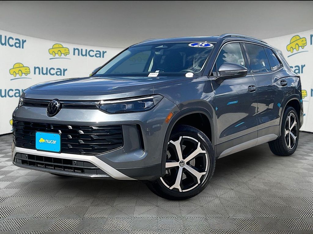 2025 Volkswagen Tiguan — photo 3