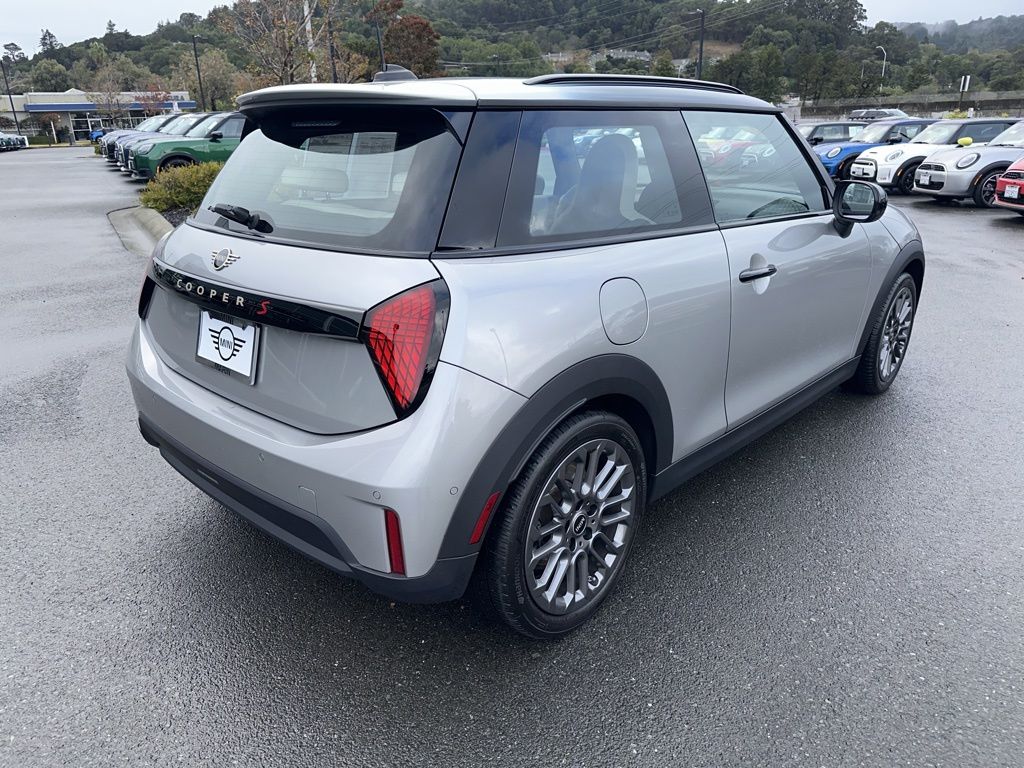 Thumbnail: 2025 MINI Cooper - 5