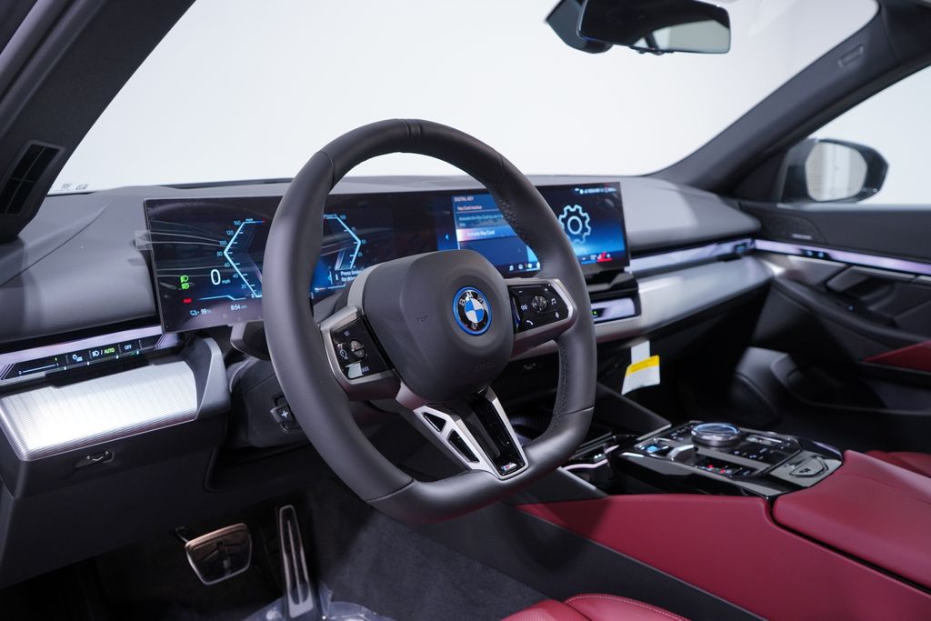 2025 BMW i5 eDrive40 6