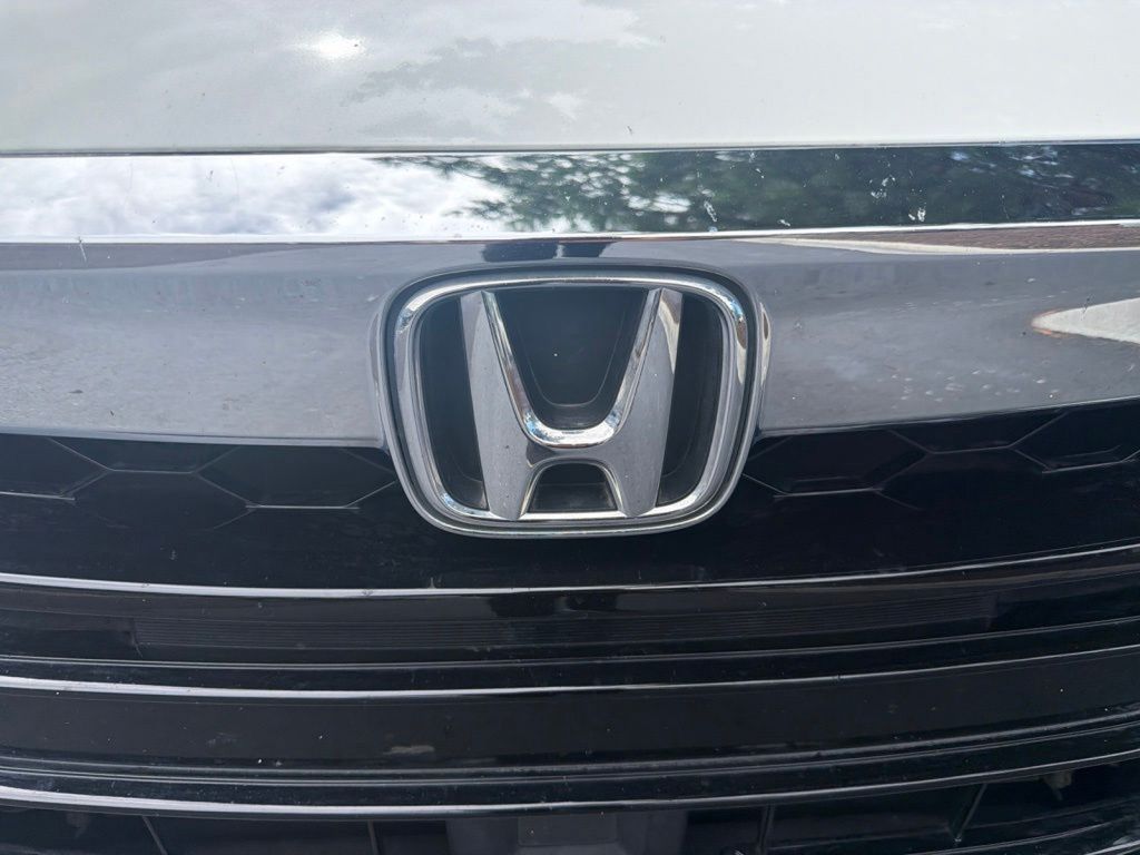 Certified Used 2020 White Honda Touring 2.0T image 3