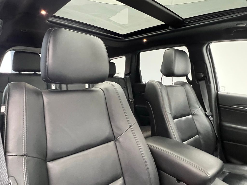 Thumbnail: 2022 Jeep Grand Cherokee - 7