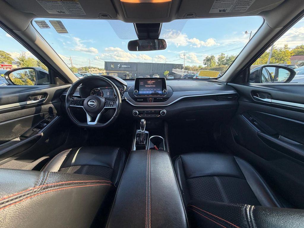 Used 2024 Nissan Altima Sedan
